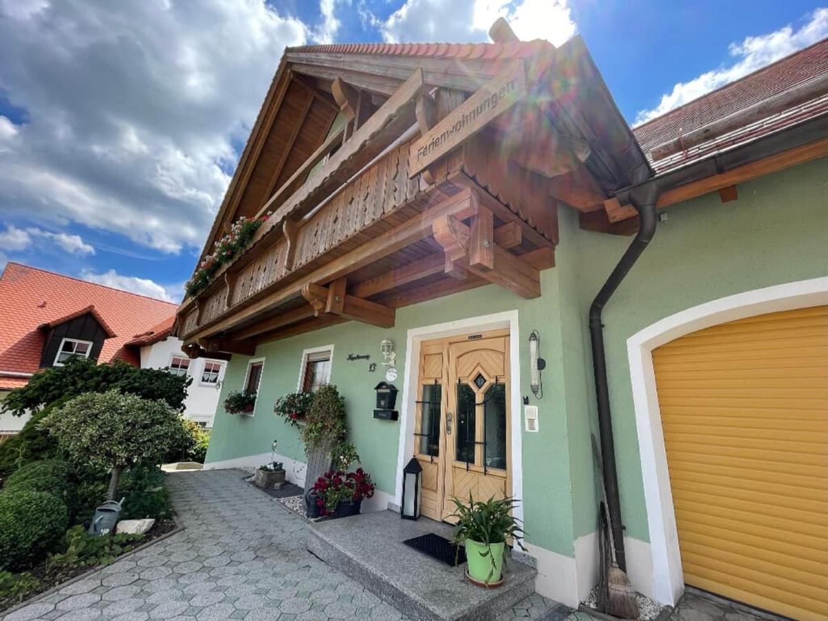Ferienwohnungen Am Kirchberg Neualbenreuth Buitenkant foto